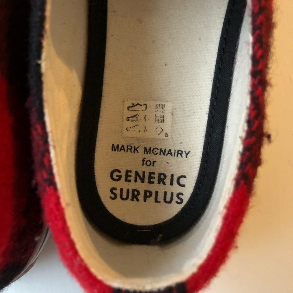 Generic Surplus Kids Red Plaid Slipon Shoes 3 34 - Picture 4 of 4